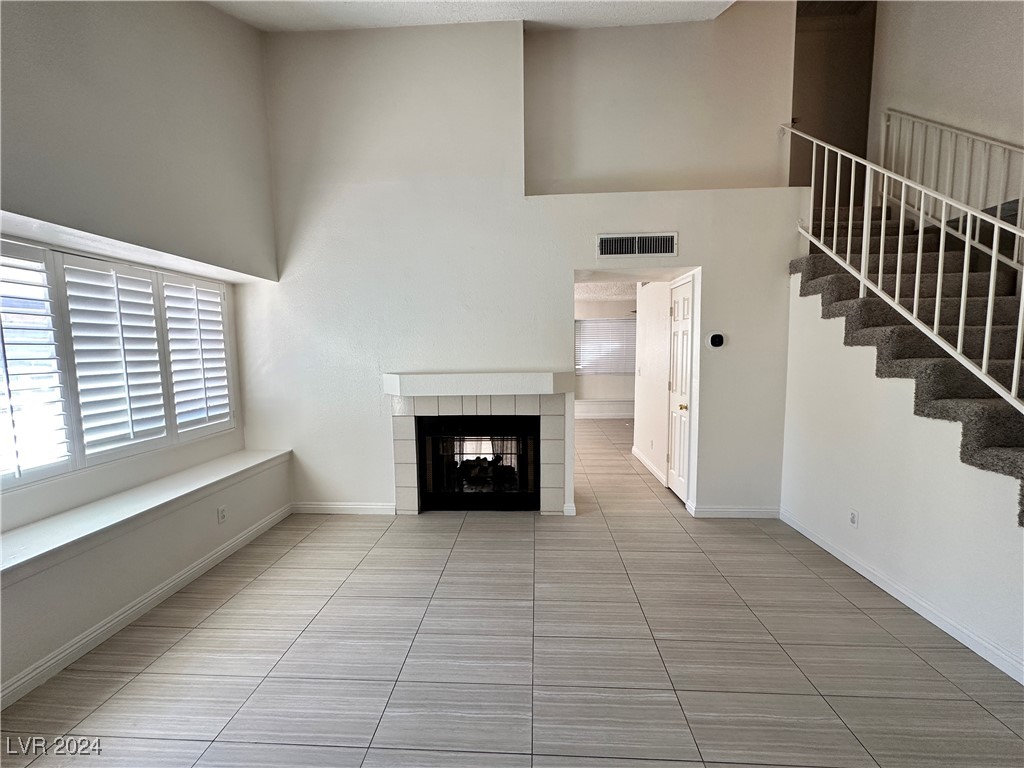 362 El Pico Drive Property Photo 3