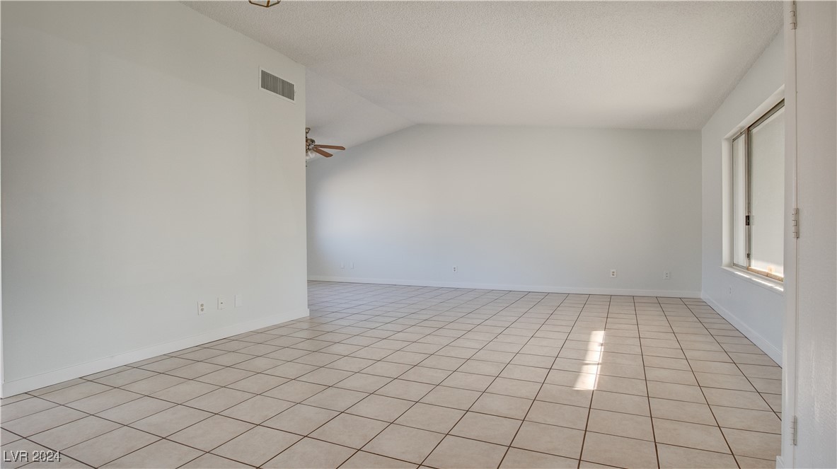 1294 Amapola Drive Property Photo 11