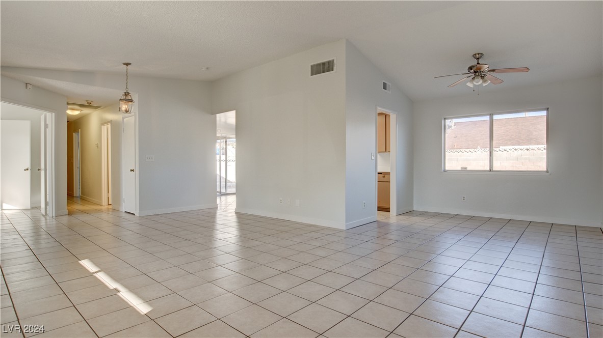 1294 Amapola Drive Property Photo 12
