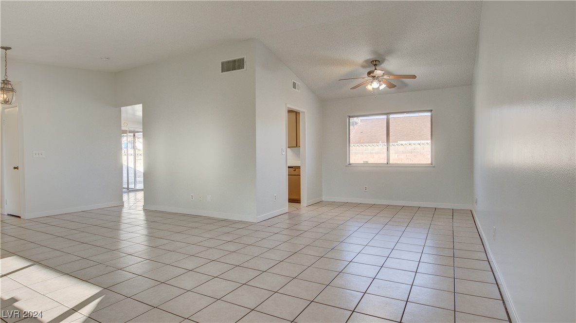 1294 Amapola Drive Property Photo 13