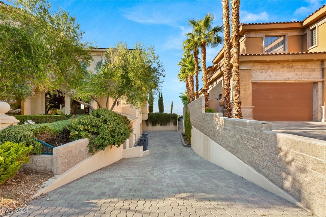 1309 Imperia Drive Property Photo 3
