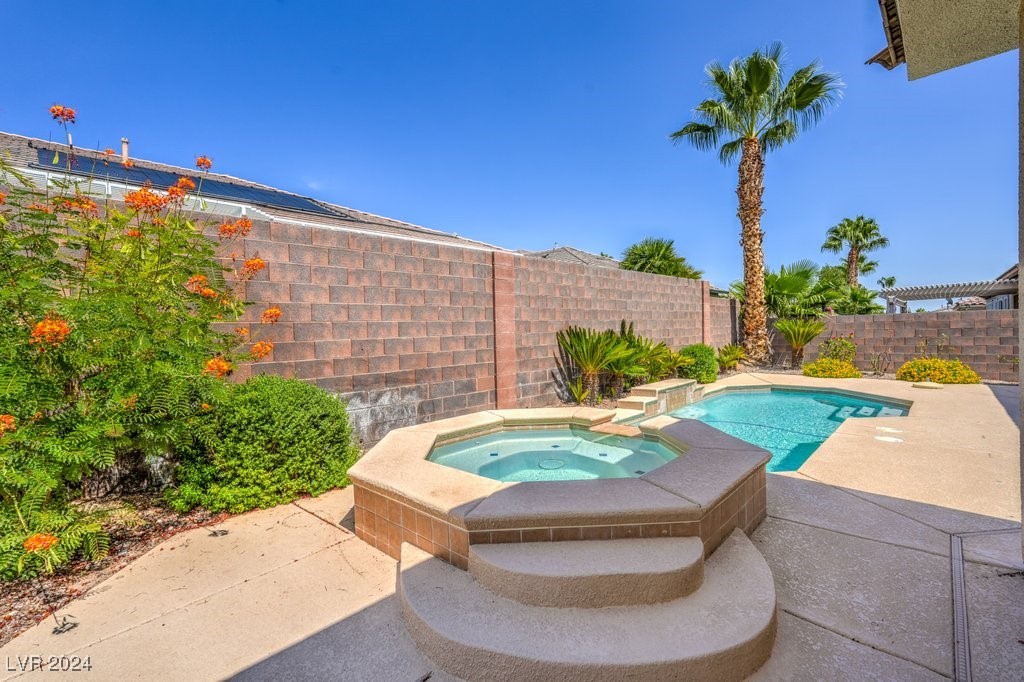 10848 Meadow Garden Court Property Photo 2