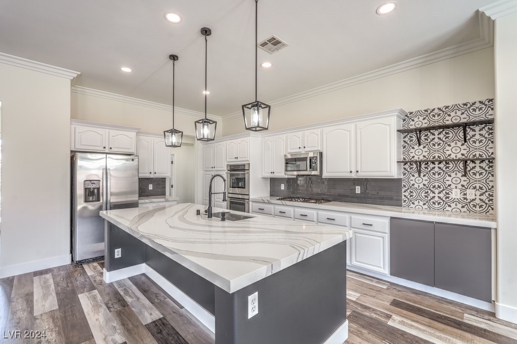 10848 Meadow Garden Court Property Photo 17