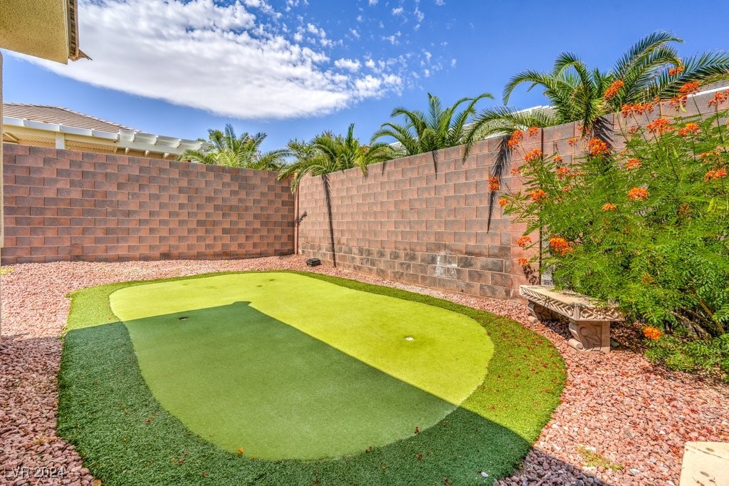 10848 Meadow Garden Court Property Photo 44