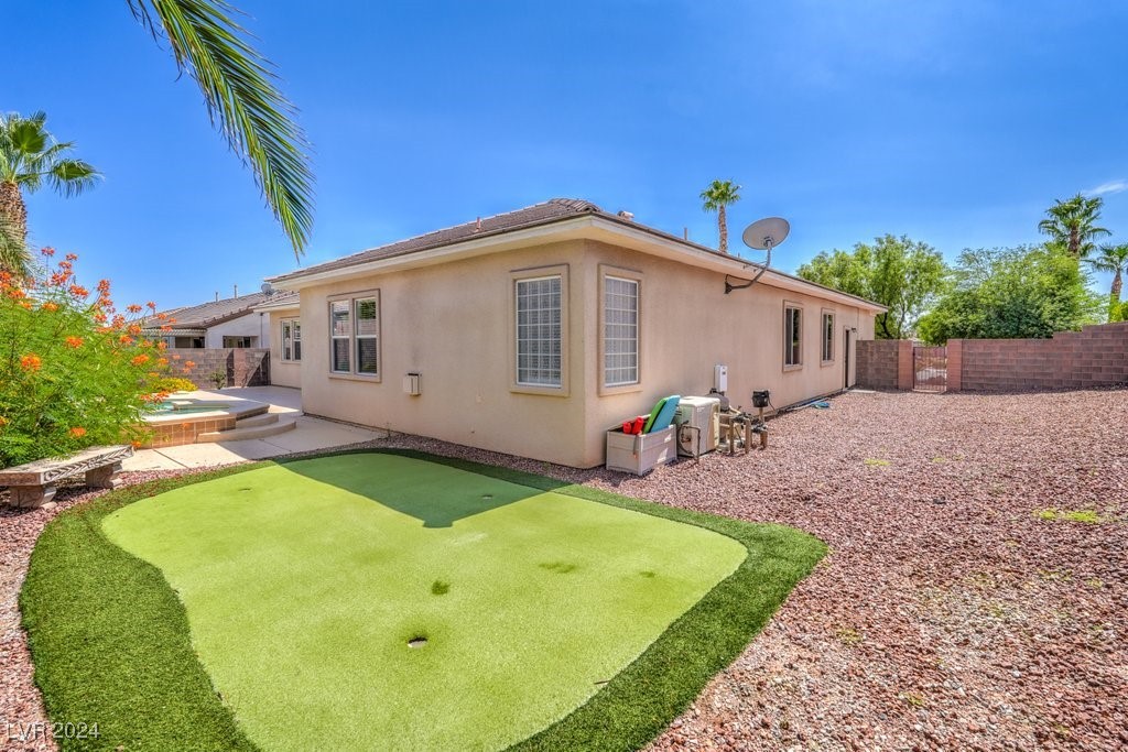 10848 Meadow Garden Court Property Photo 45