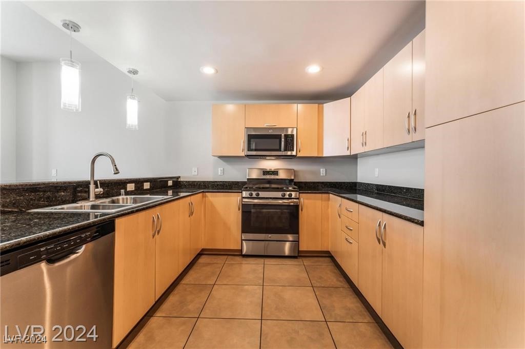 150 Las Vegas Boulevard 2512 Property Photo 14