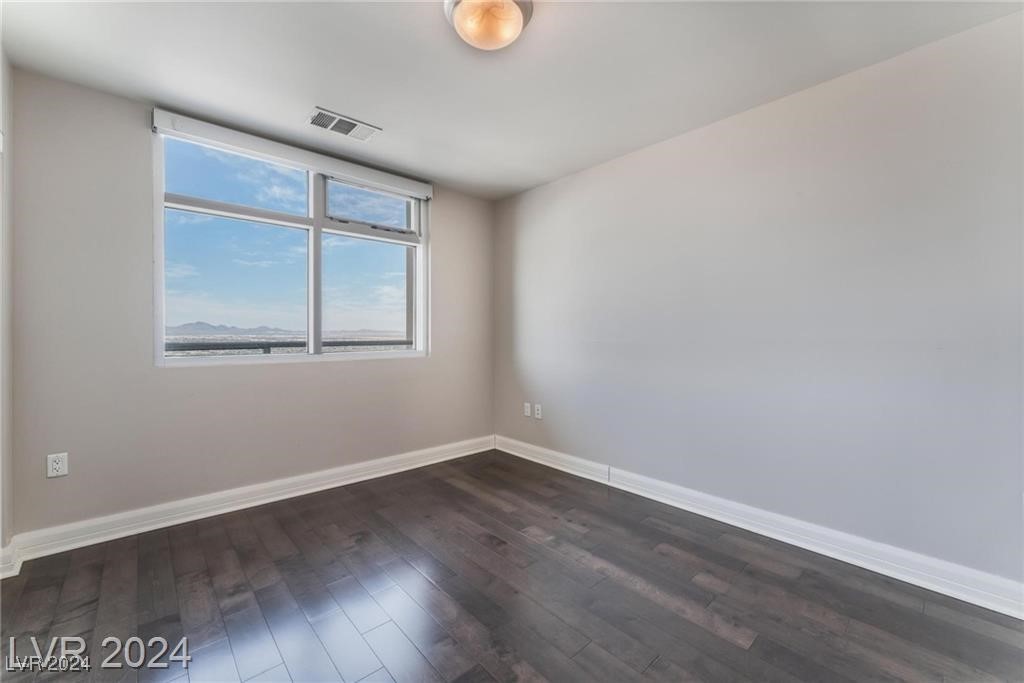 150 Las Vegas Boulevard 2512 Property Photo 27