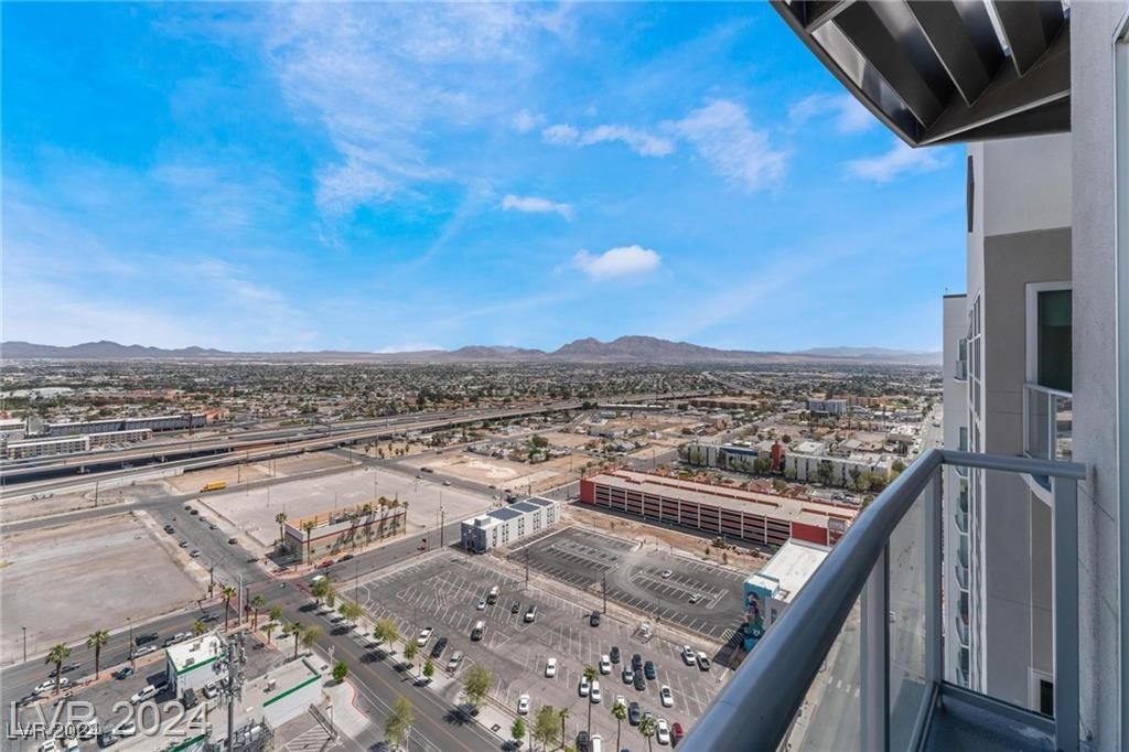 150 Las Vegas Boulevard 2512 Property Photo 37