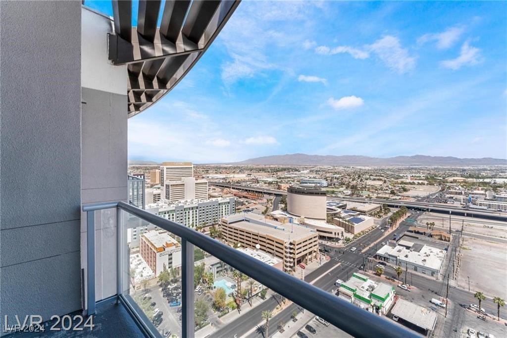 150 Las Vegas Boulevard 2512 Property Photo 38