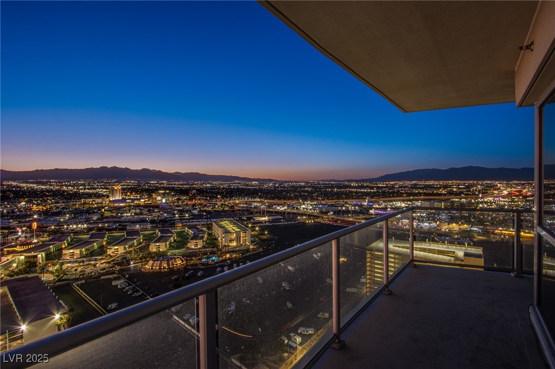 2700 Las Vegas Boulevard 2702 Property Photo 5