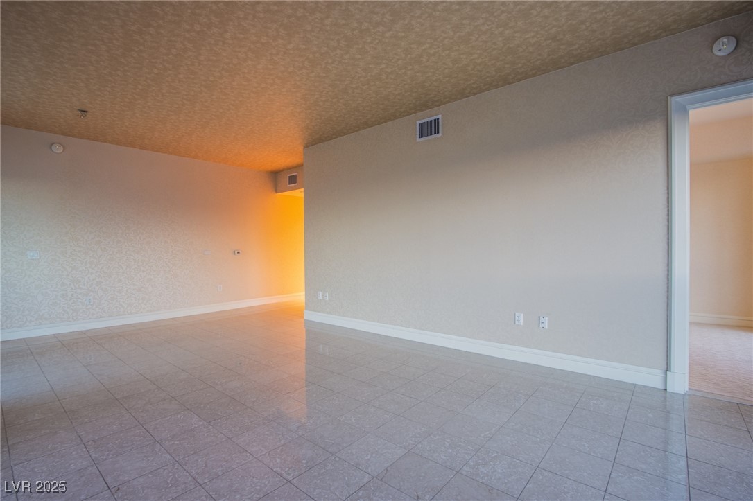 2700 Las Vegas Boulevard 2702 Property Photo 24