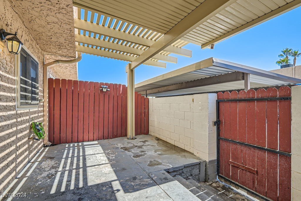 6446 Ironbark Lane 0 Property Photo 23
