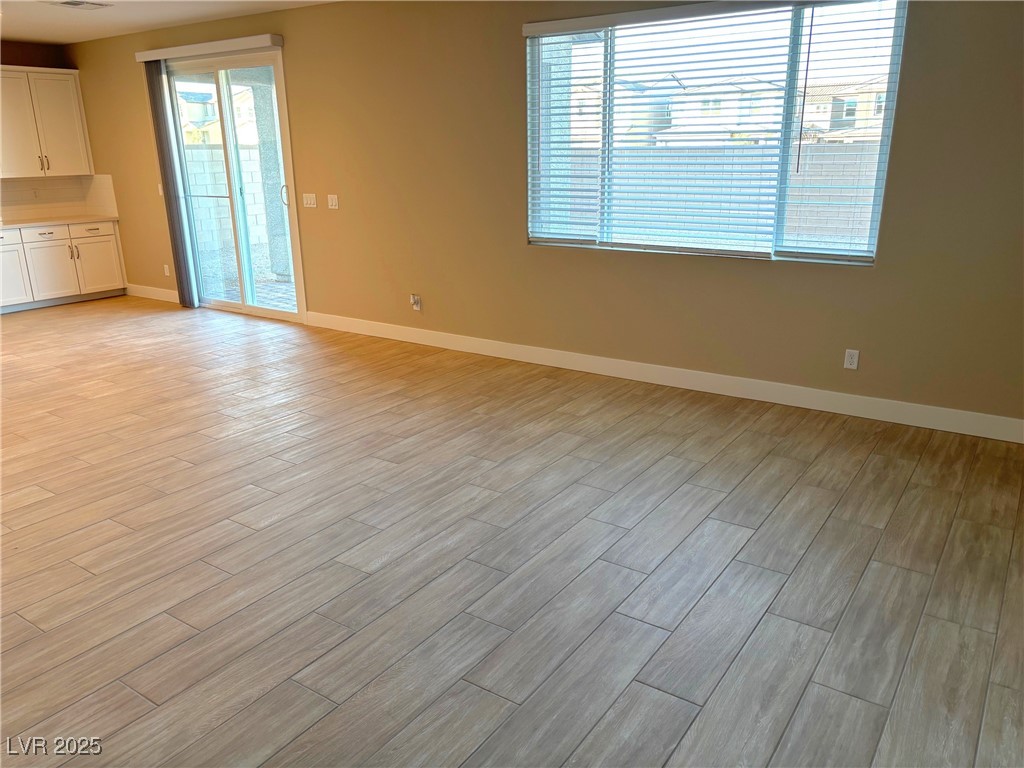 9902 Belikove Manor Avenue Property Photo 15