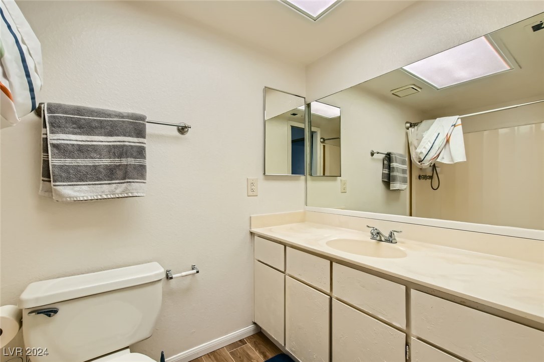 5701 Pearldrop Avenue Property Photo 31