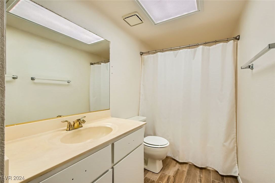 5701 Pearldrop Avenue Property Photo 42