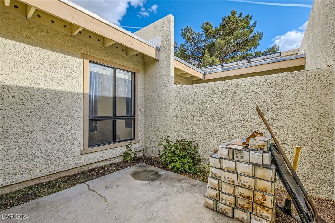 5701 Pearldrop Avenue Property Photo 47