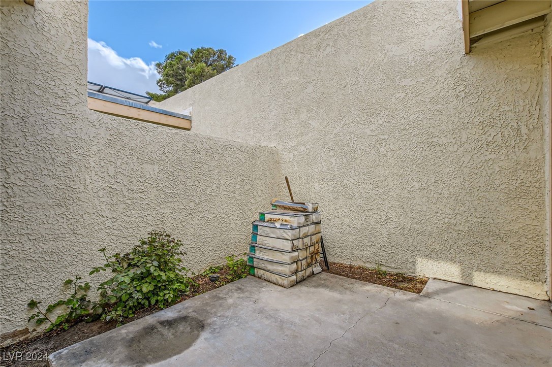 5701 Pearldrop Avenue Property Photo 48