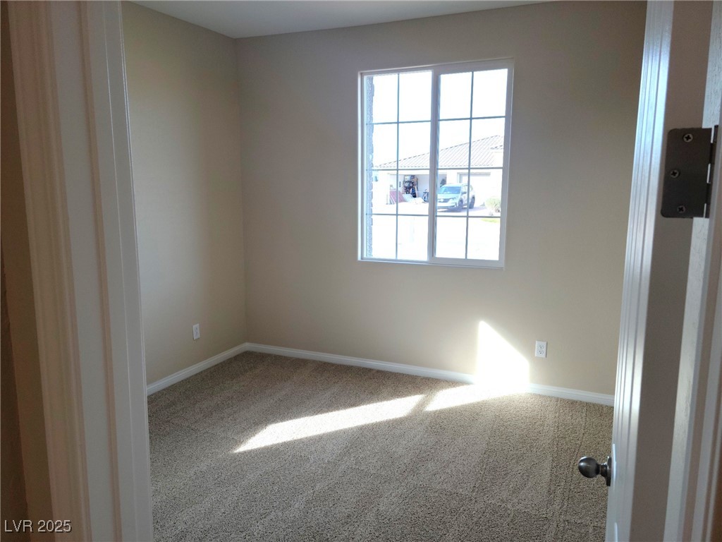 4761 East Sandalwood Drive Property Photo 5