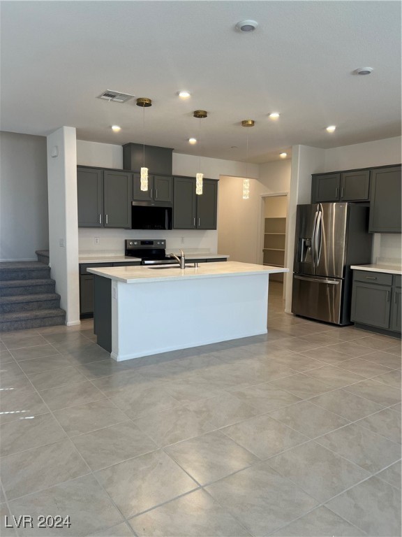 1972 Majalis Place Property Photo 3