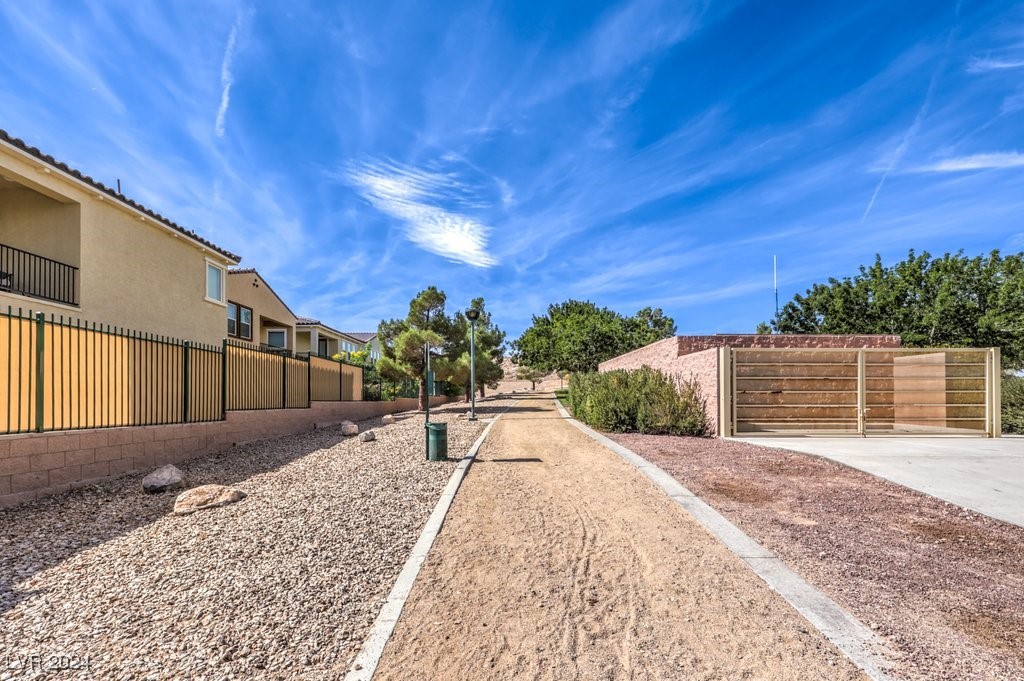 10909 Bramante Drive Property Photo 36