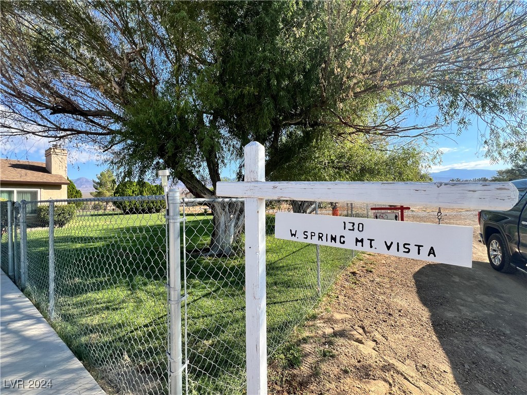130 Spring Mountain Vista Avenue Property Photo 7