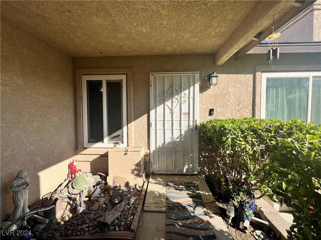 130 Spring Mountain Vista Avenue Property Photo 9