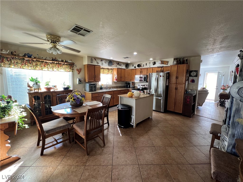 130 Spring Mountain Vista Avenue Property Photo 32