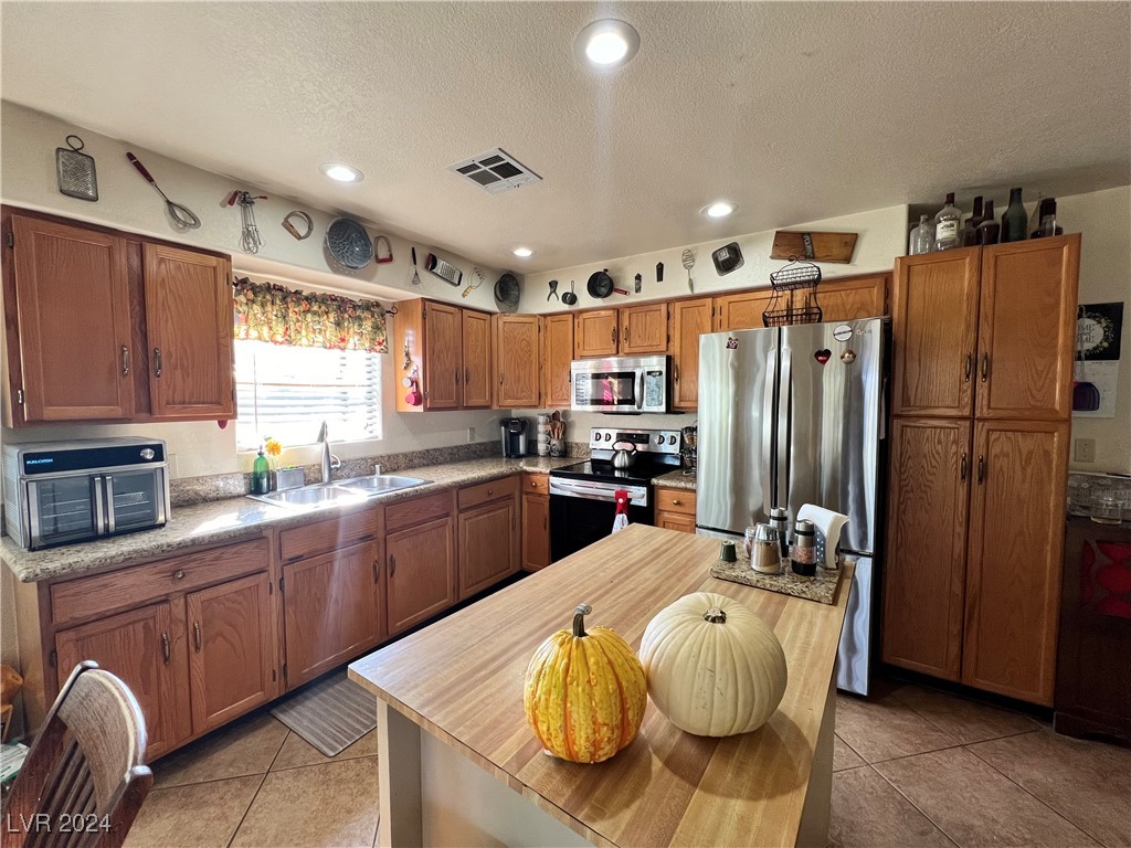 130 Spring Mountain Vista Avenue Property Photo 34