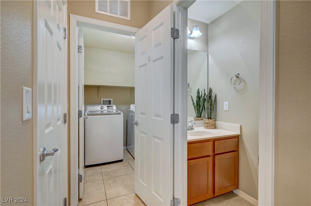11420 Ogden Mills Drive 101 Property Photo 25