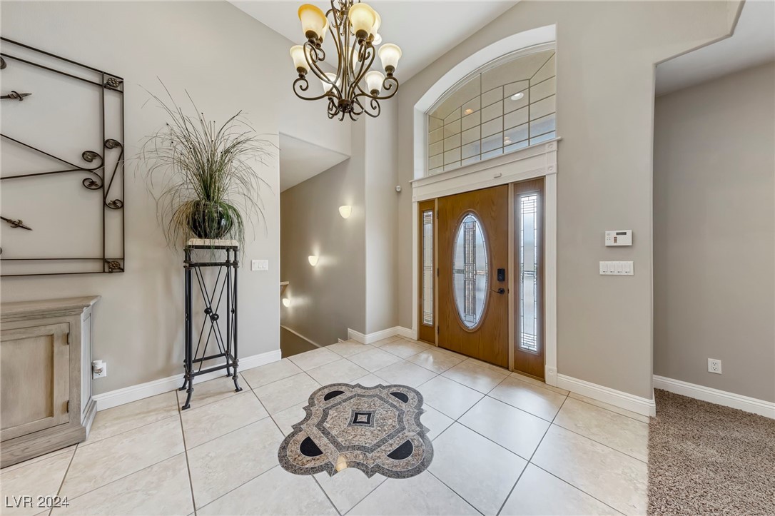 200 West Desert Rose Drive Property Photo 8