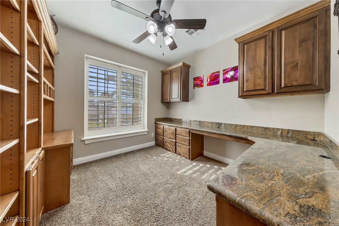 200 West Desert Rose Drive Property Photo 13
