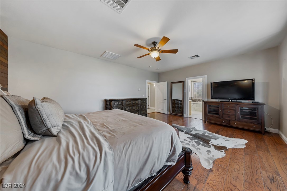 200 West Desert Rose Drive Property Photo 19