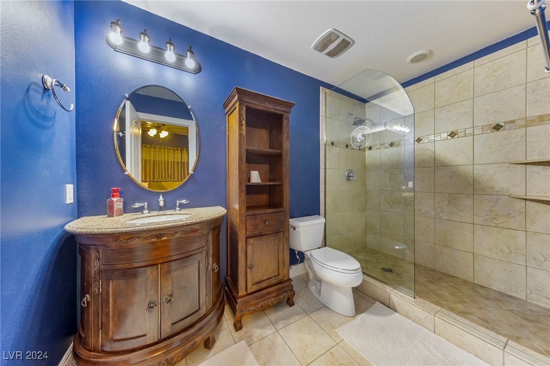 200 West Desert Rose Drive Property Photo 40