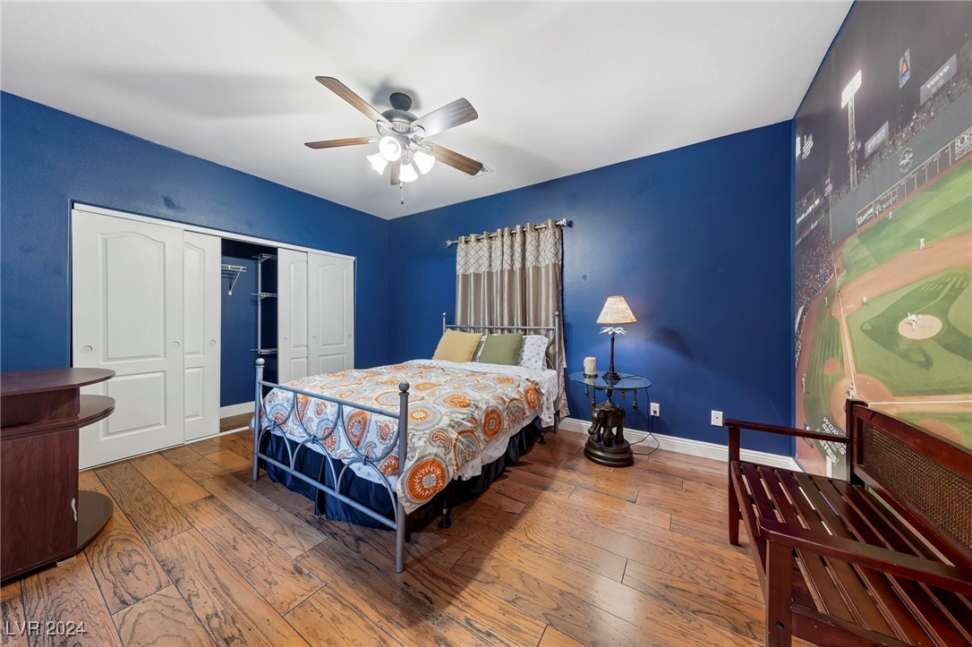 200 West Desert Rose Drive Property Photo 41