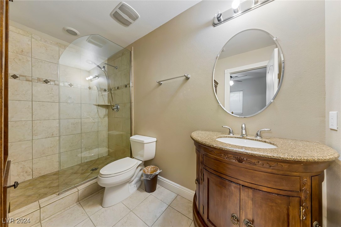 200 West Desert Rose Drive Property Photo 47