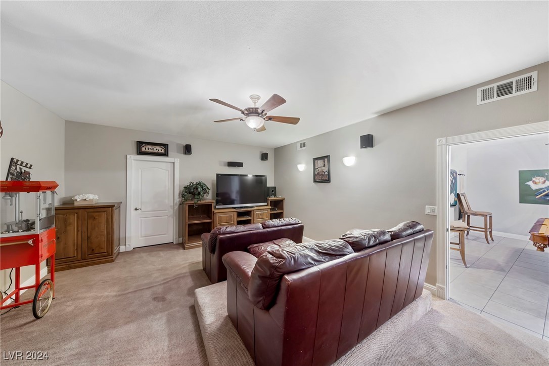 200 West Desert Rose Drive Property Photo 54
