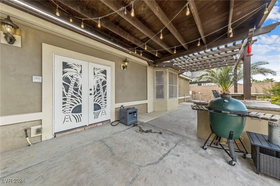 200 West Desert Rose Drive Property Photo 67