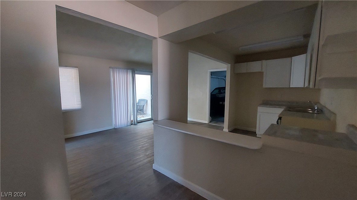 5116 Gray Lane H Property Photo 6