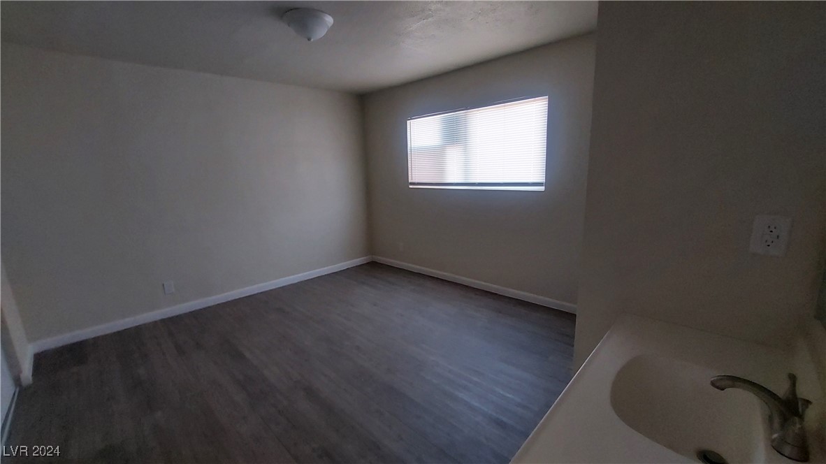 5116 Gray Lane H Property Photo 10