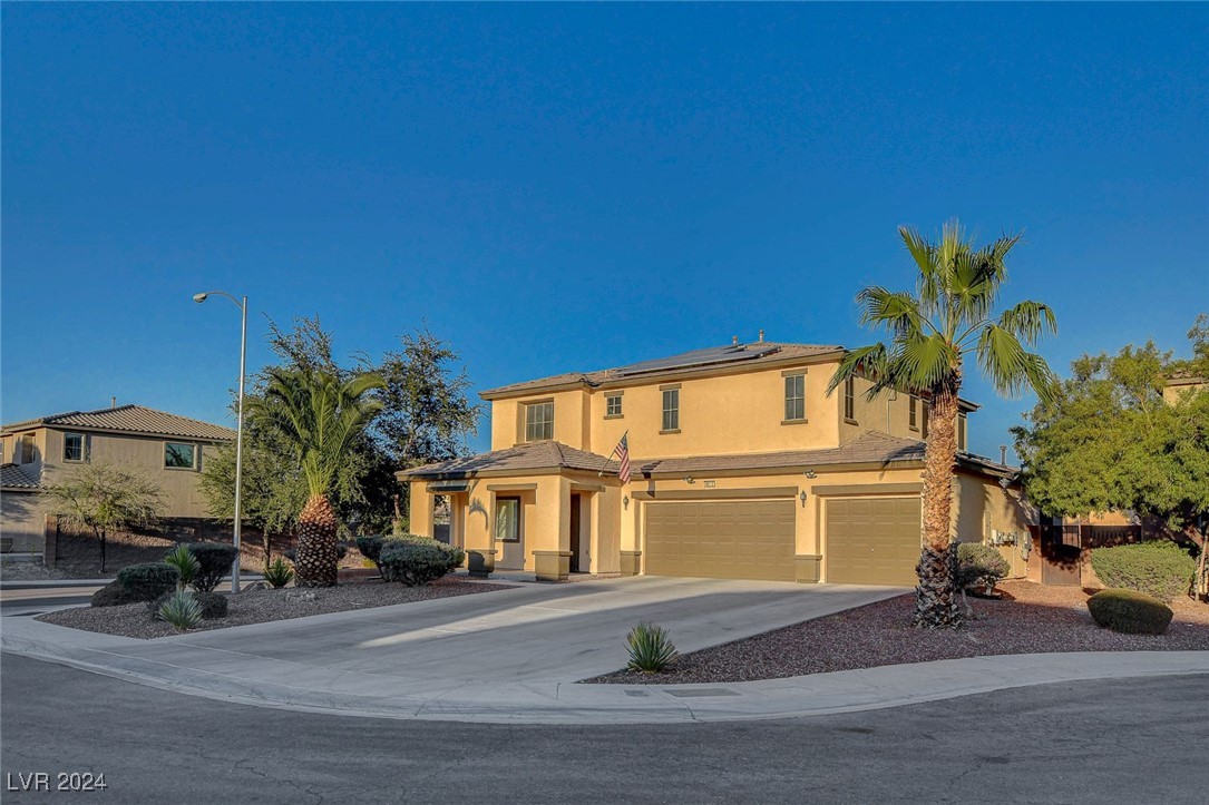 6012 Valley Flower Street Property Photo 2