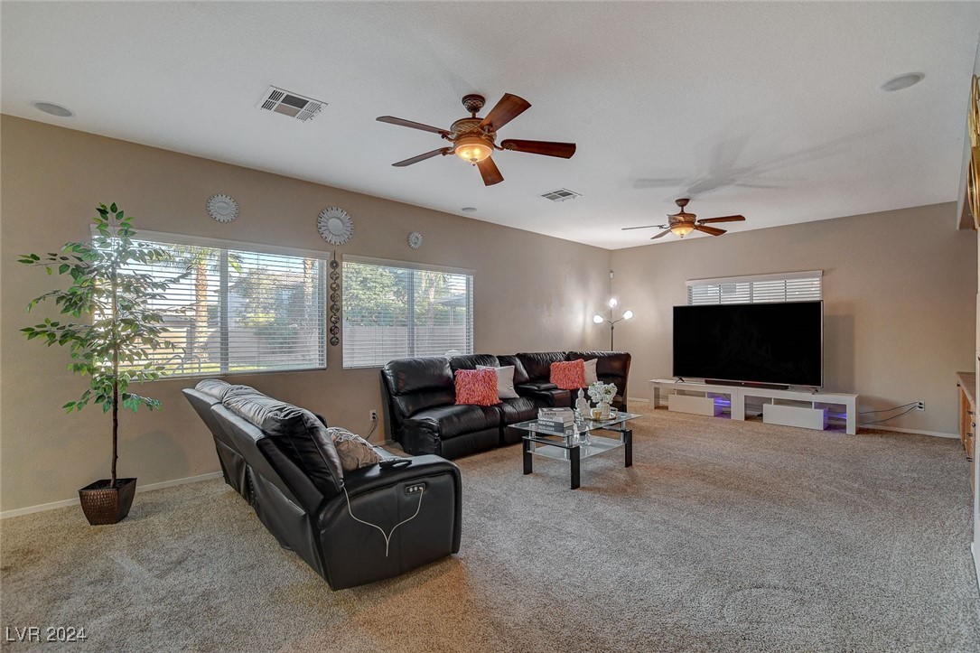 6012 Valley Flower Street Property Photo 6
