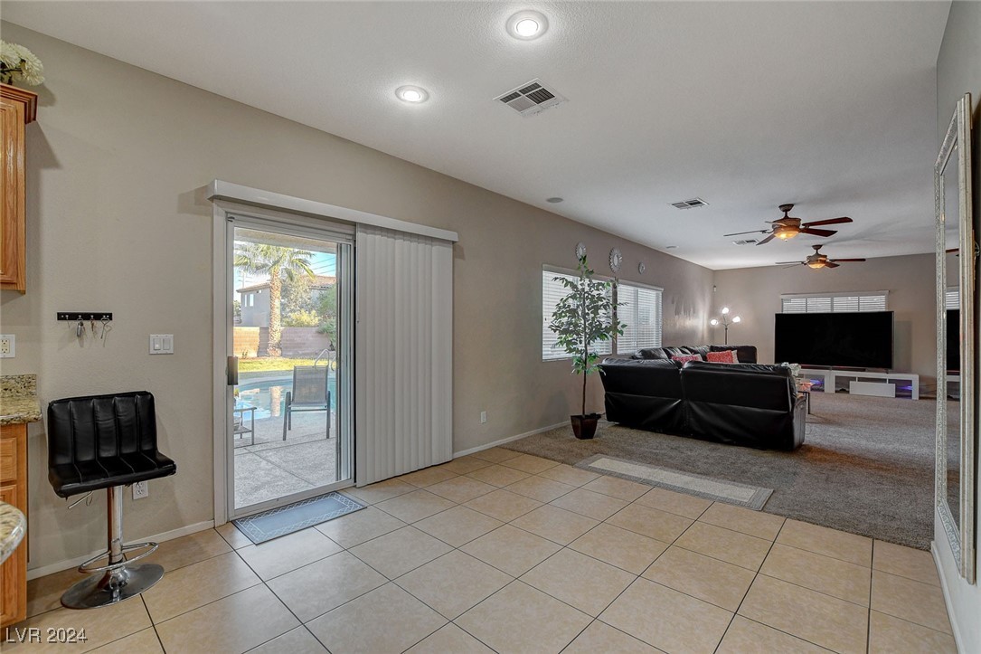 6012 Valley Flower Street Property Photo 17