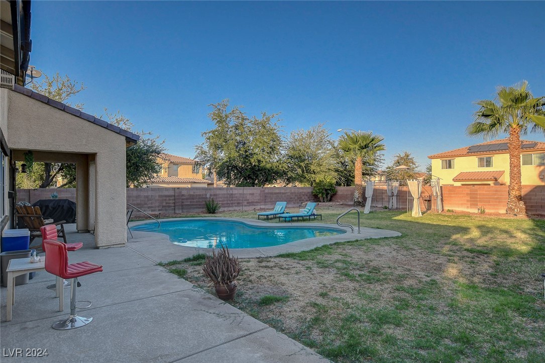 6012 Valley Flower Street Property Photo 34