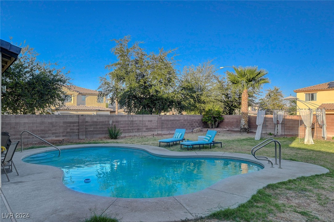 6012 Valley Flower Street Property Photo 38