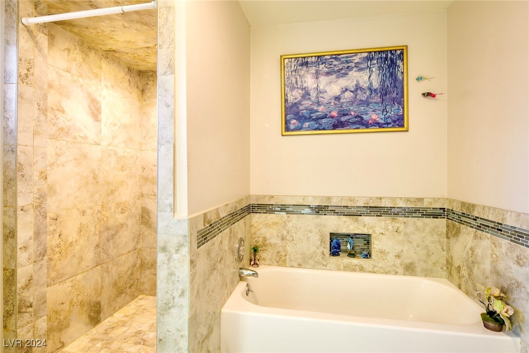 6530 Darby Avenue Property Photo 19