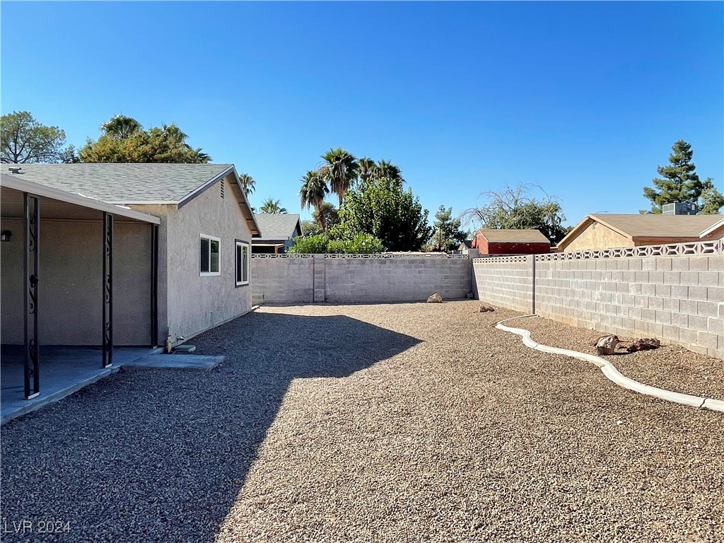 1930 Whippletree Avenue Property Photo 23