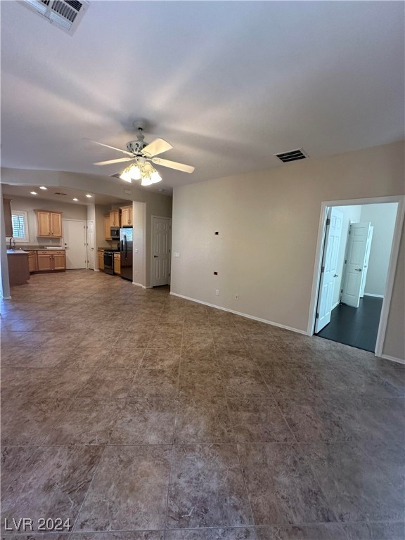 6071 Saddle Horse Avenue Property Photo 17