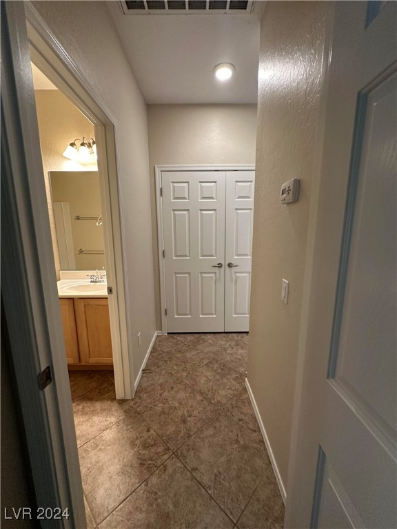 6071 Saddle Horse Avenue Property Photo 26