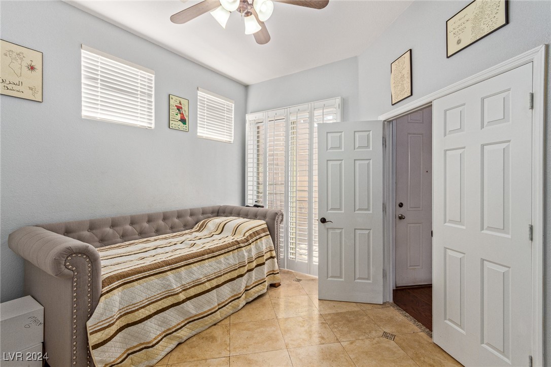 9178 Long Island Street Property Photo 10