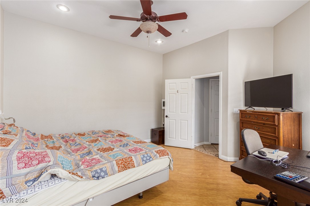 9178 Long Island Street Property Photo 32